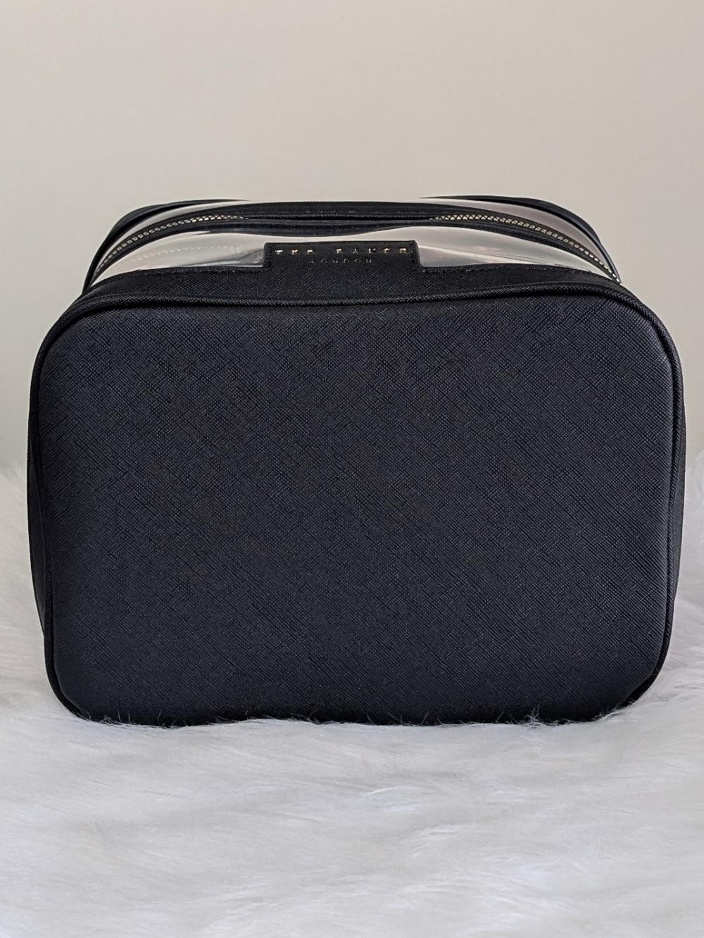 Ted Baker 4 Piece Nesting Cosmetic Bag Set, Scattered Bouquet Print 🌹 - Picture 6 of 16